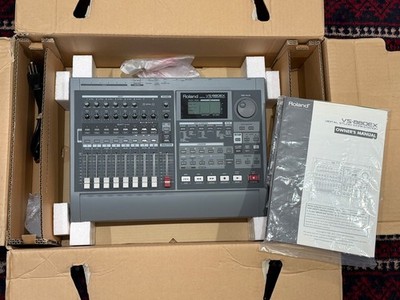 ROLAND VS-880EX  Digital 8-Track Digital Studio Workstation