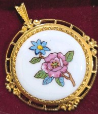 Danbury Mint Aynsley England Porcelain Pendant Gold Tone Floral