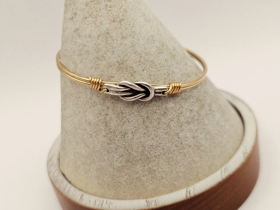 LUCA & DANNI "Love Knot "钢丝手链 - 银色 / 金色 - 小号 - 漂亮 🎁 — 第 4/4 张图片