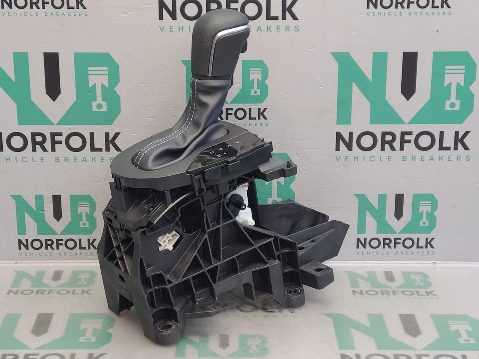 TOYOTA AYGO X Automatic Gear Shift Selector 75G591 - Image 3 of 4