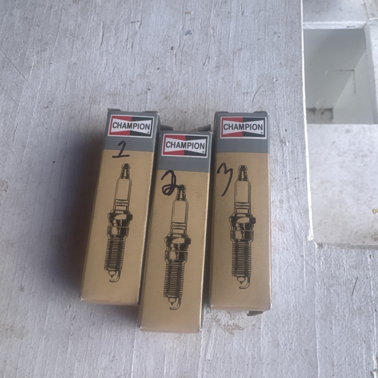 Champion Copper Plus Spark Plug