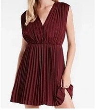 Express burgundy Pleated Dress NEW Size M