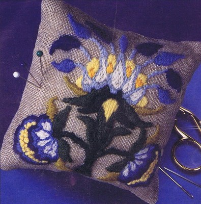 Blue Tree Nadelkissen Stickset DMC