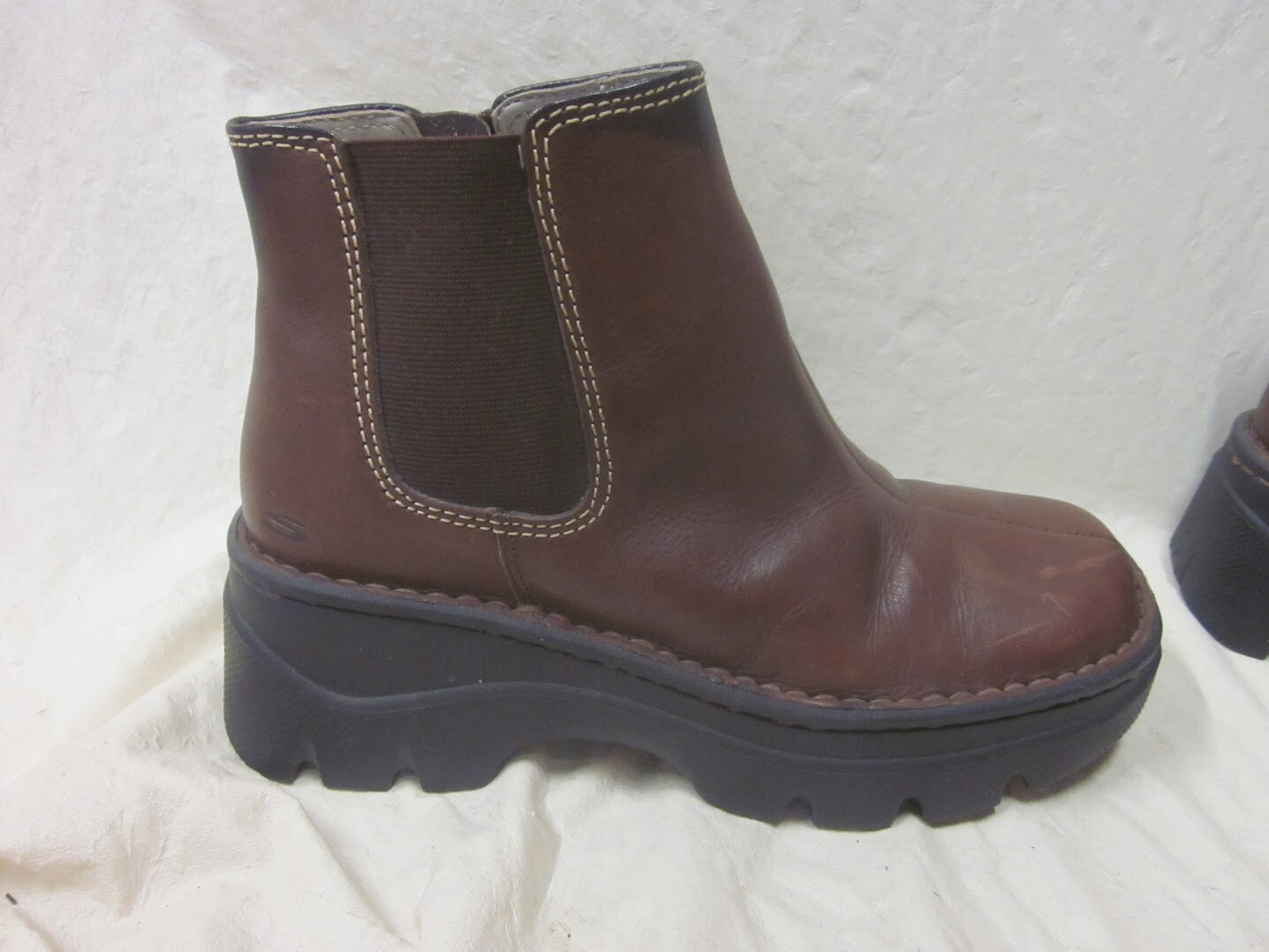 Vintage Skechers Chocolate Leather Side Zip Boots… - image 4