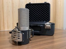 Audio-technica At5040 Large Diaphragm Cardioid Condenser Microphone - Excellent