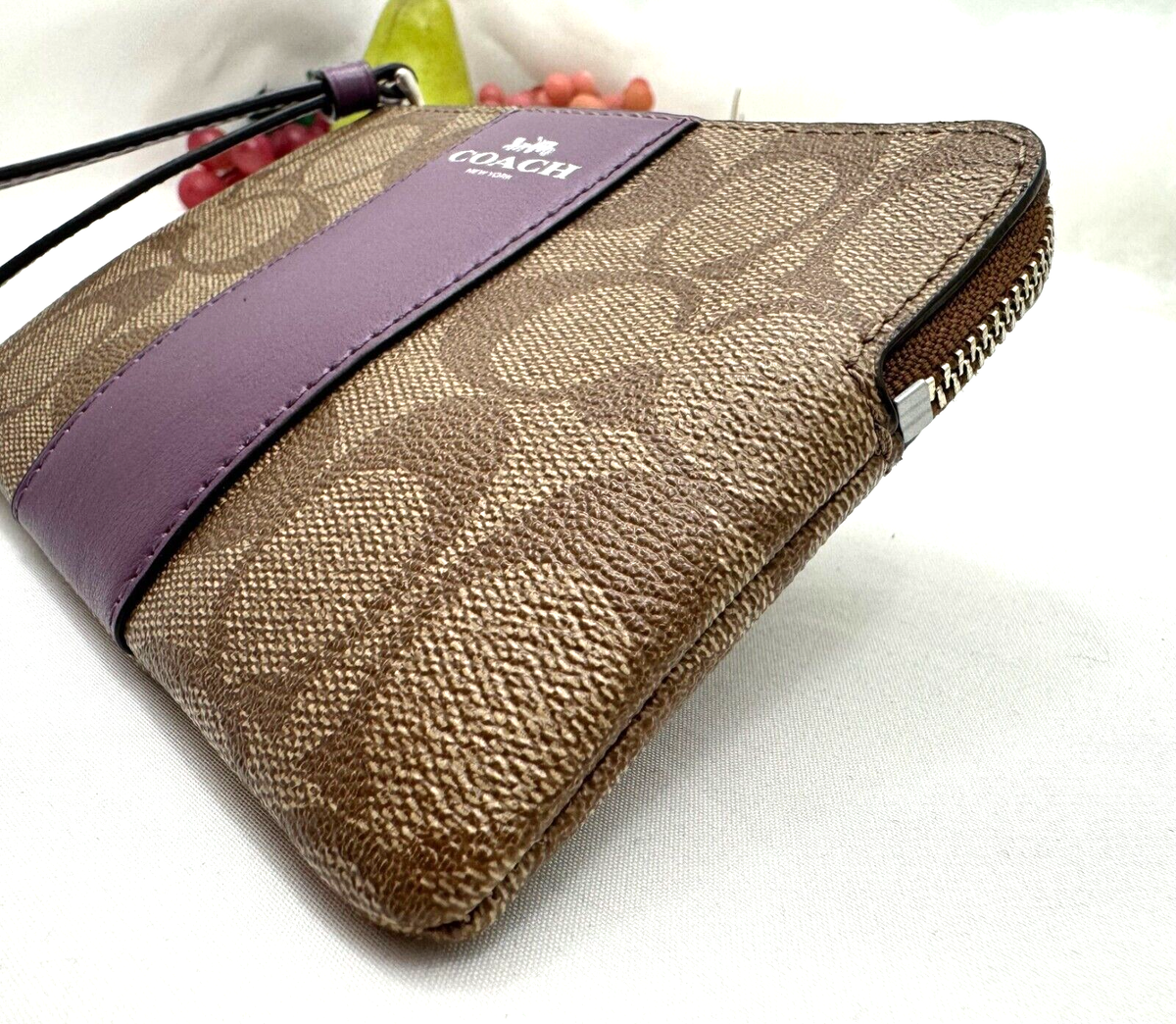 Vintage Coach 8035 Signature Canvas Beige Purple Zip Wristlet