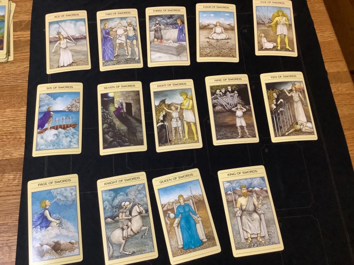 ☆絶版希少☆THE MYTHIC TAROT ☆絶版希少☆THE MYTHIC TAROT file.jpg
