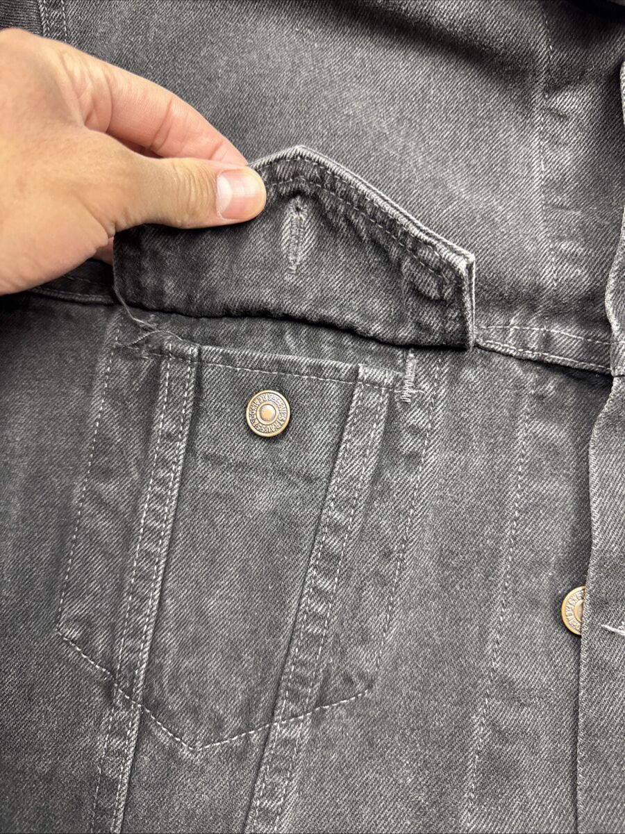 Vintage 90's Levi's 70507 4159 Type 3 Jean Trucker Jacket Vintage 90's Levi's 70507 4159 Type 3 Jean Trucker Jacket