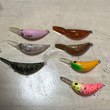 Crankbait Lure Set for Trout & Pipe Fishing, Includes Worms & Shad