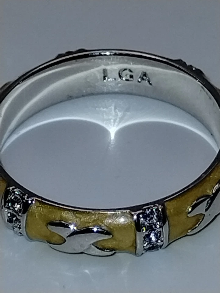 Anillo LGA Lauren G Adams Esmalte Amarillo Estrás Talla 8.5. (Juego de 2) Foto 4 de 4