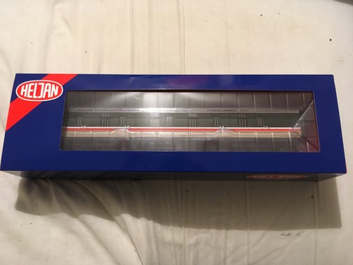 Brandneu verpackt Heljan 4957 Spur O Mk1 BG voll gebremster Intercity-Wagen B4 Drehgestelle | Zustand: New