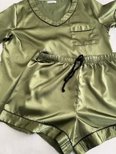 Ekouaer Women's Green Pajamas With Black Piping Size Small