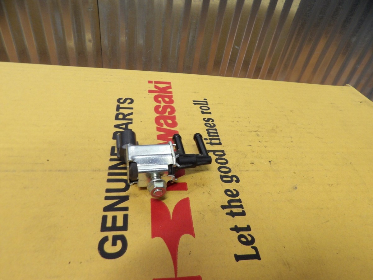 ベイビー 12-16 Kawasaki Ninja 650 AIR PURGE EMISSIONS VALVE SWITCH