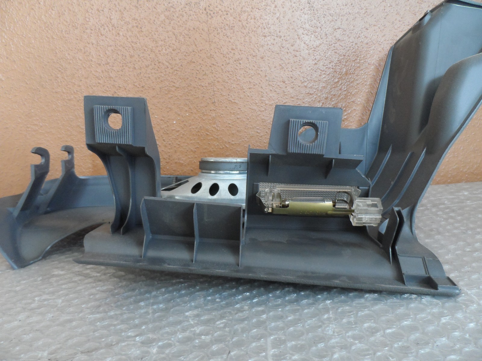Picture 3 of 6