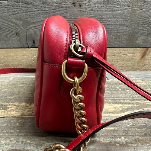 Gucci GG Marmont Matelassé Red Leather Camera Bag - Picture 3 of 12