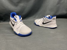 Nike Kyrie 3 TD Athletic Sneakers White Blue Toddlers Size 5c DISPLAY MODEL
