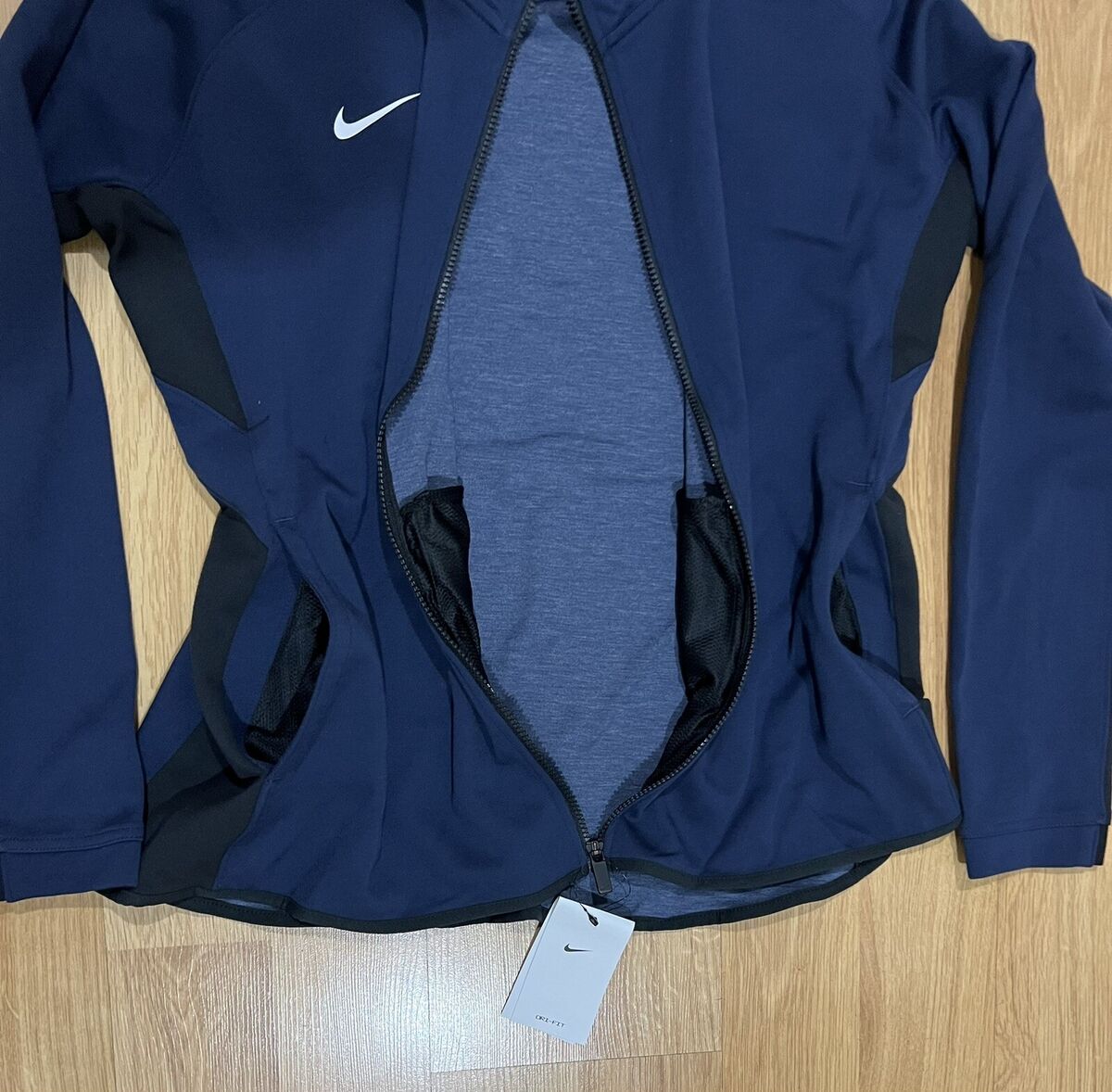 Nike Dri-Fit Showtime Women's Size XL Full Zip Jacket Hoodie Nike Dri-Fit Showtime Women's Size XL Full Zip Jacket Hoodie