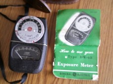 Vintage General Electric GE Exposure Light Meter DW-68 w/ Leather Case Manual