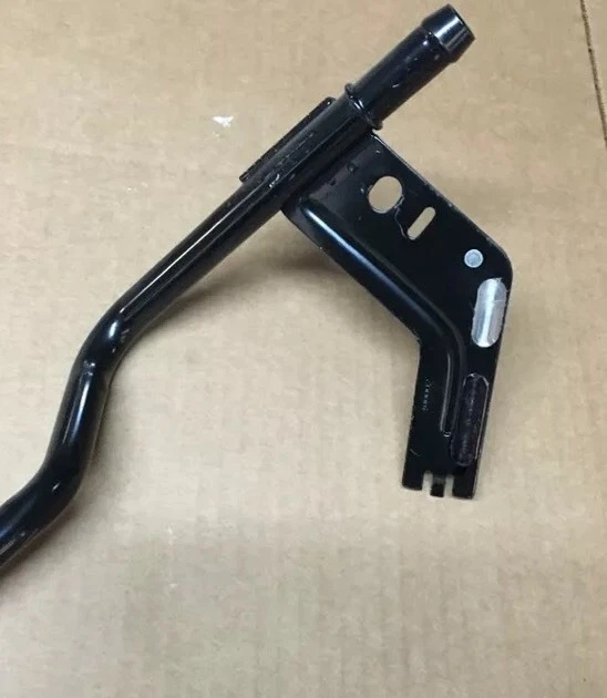 Обратная труба шланга обогревателя 1998-2002 Ford Crown Victoria Town Car Grand Marquis KT5 - Изображение 4 из 4