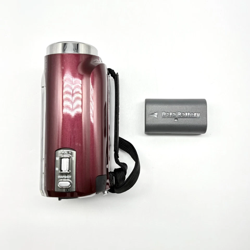 Victor (JVC) Everio GZ-MG840-R Compact Video Camera From Japan - Image 2 of 4