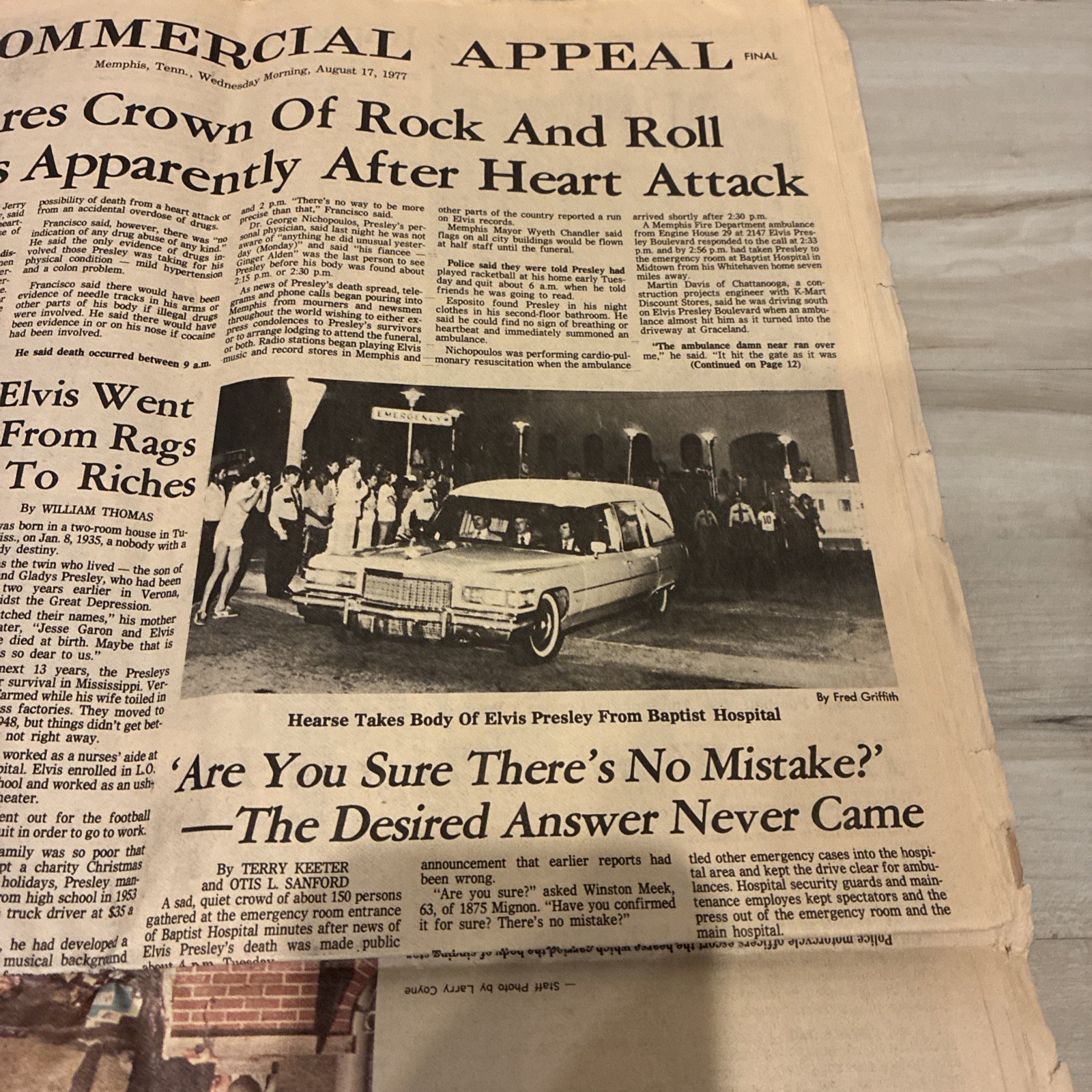 DEATH of ELVIS PRESLEY NEWSPAPER, MEMPHIS PRESS-SCIMITAR,  August 17, 1977