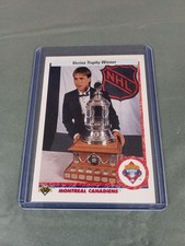 1990-91 Upper Deck Hockey #207 Patrick Roy VEZINA TROPHY WINNER Canadiens N/M.