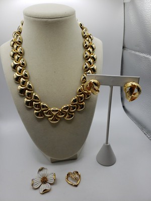 Vintage To Modern Goldtone Jewelry Set Crown Trifari, Roman 4 Items