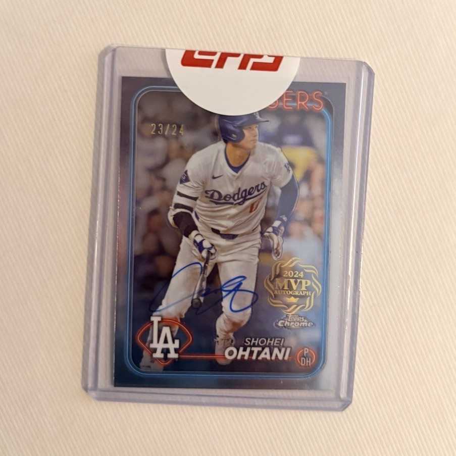 Topps 2025 Topps Chrome Shohei Ohtani #1 Dodgers Auto /24 Serial Numbered