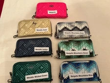Lug Whirly RFID Wristlet Wallet NWOT   7 patterns to choose from