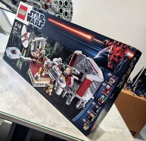 Lego Star Wars 9526, Palpatine's Arrest Brand New And Sealed MINT !!!!! - Picture 3 of 16