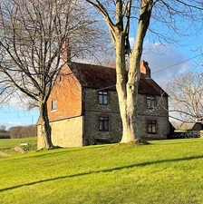 Photo 6x4 House at Redlands Farm Leggatt Hill  c2022