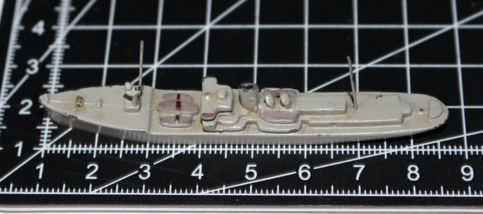 zx3585, Altes Wiking Kriegsschiff U-Boot-Begleitschiff Donau Metall 1:1250 Fotos - Bild 4 von 4