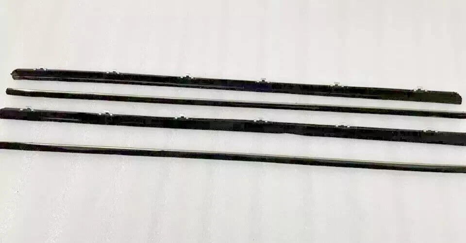 Suzuki Samurai SJ410 SJ413 Door Window Trim Molding Garnish Felt Whisker|Fit For Foto 3 de 4