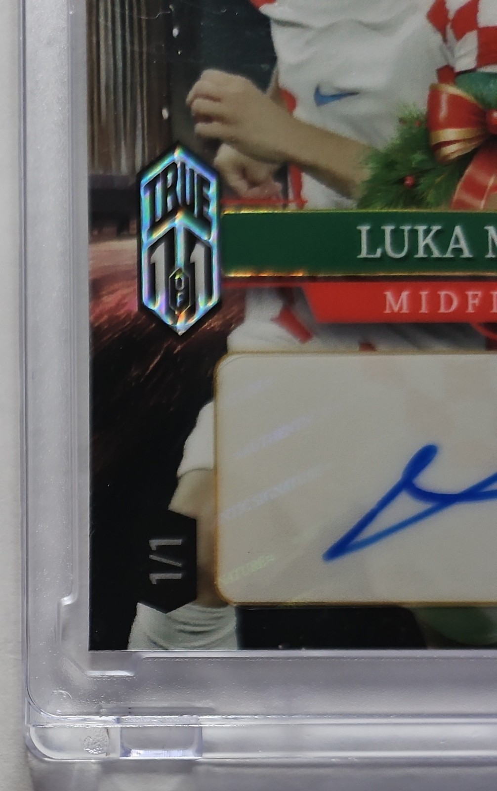 2025 WILD CARD FULL FACE JOKER TRUE 1/1 AUTO LUKA MODRIC AC MILAN SOCCER LEGEND view 3