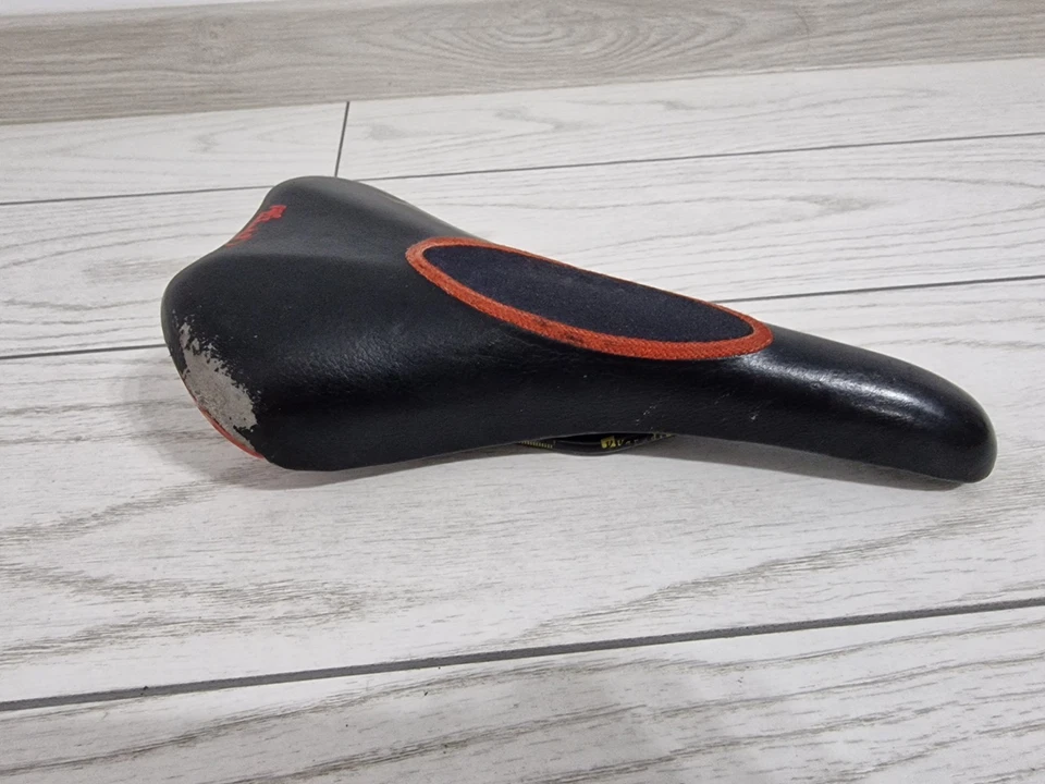 Sillín de bicicleta de carretera Selle Italia Nitrox de colección cuero negro y gel asiento de bicicleta Foto 2 de 4