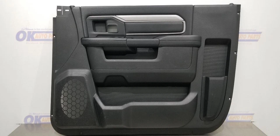 23 DODGE RAM 5500 DOOR PANEL FRONT RIGHT PASSENGER BLACK VINYL REGULAR CAB Foto 2 de 4