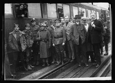 Photo:Poland 1919 A.R.C. Mission Americans Polish Troops Special Train