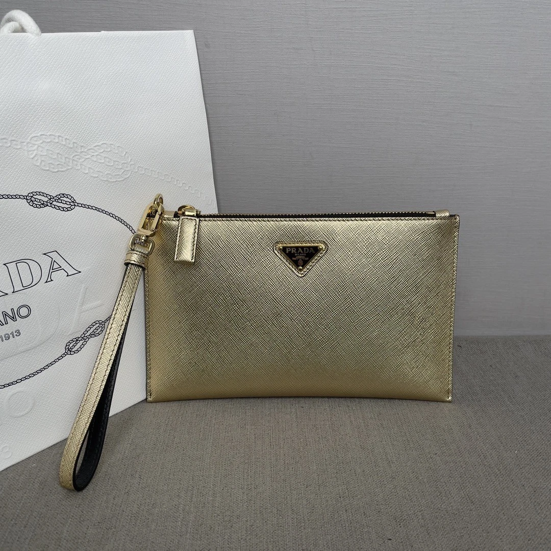 PRADA ゴールド クラッチバッグ PRADA Gold Metal Bags & Handbags for Women for sale | eBay