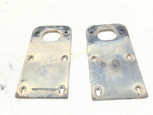 17-20 Club Car Carryall 1700 Front Left & Right Leaf Spring Mounting Plates