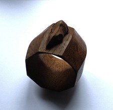VINTAGE ROBERT MOUSEMAN THOMPSON HAND CARVED OAK NAPKIN RING. 5 cm.