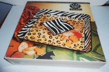 CLAY ART SAFARI ANIMAL PRINT 2 PC CHIP'N DIP PLATTER NIB NEW 2000