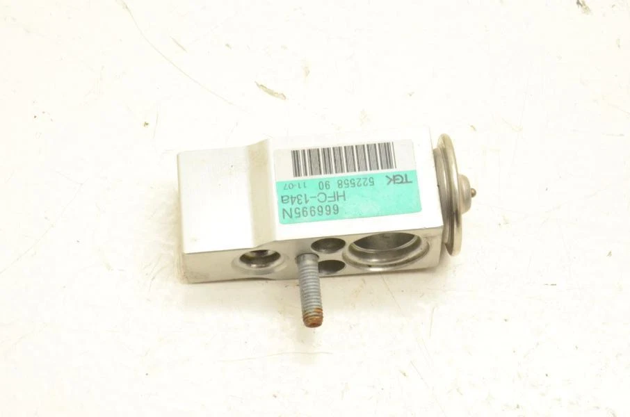 Bloque de válvula de expansión Porsche Cayman 2.7 987 2006-2008 666995N  Foto 2 de 4