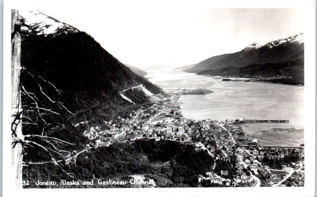 Foto 1 di 2