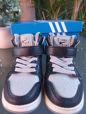 Kids High Top Sneakers EU 25 UK 7 US 8 Toddler Black White Strap Shoes