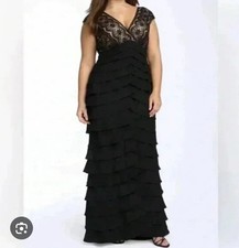 Adrianna PAPELL Black, Lace Lined Bodice, Flattering Ruffle Bottom, 16 W