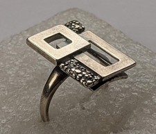 Vintage ring sterling silver 925 Size 8 Weight 5.27 g.