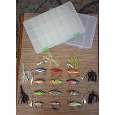 19 Spinnerbait & Crankbait Fishing Lures with 2 Small Tackle Boxes some Vintage 