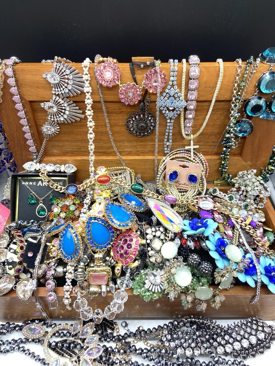 WEARABLE Rhinestone Costume Jewelry Mystery Grab Bag Lot  display picture 3