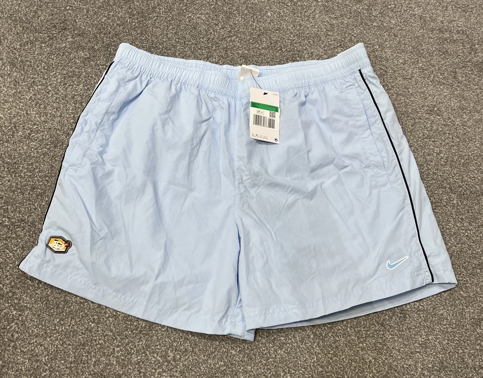 Nike TN Woven Shorts - Celestine Blue/Obsidian/Blue Chill - IB8679 441 - XL
Opens in a new window or