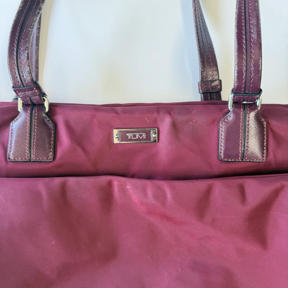 Bolso de Mano TUMI Borgoña Borgoña Cremallera Superior Cartera de Hombro Foto 2 de 4